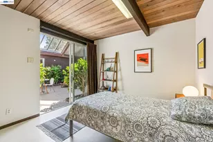 8077 Shay Dr, Oakland, CA 94605 - Photo 35