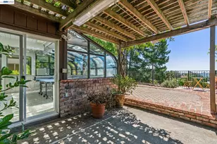 8077 Shay Dr, Oakland, CA 94605 - Photo 47