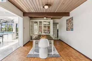 8077 Shay Dr, Oakland, CA 94605 - Photo 19