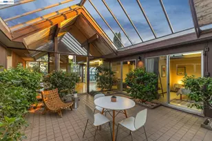 8077 Shay Dr, Oakland, CA 94605 - Photo 55