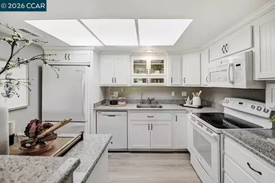 3118 Terra Granada Dr #1, Walnut Creek, CA 94595 - Photo 11