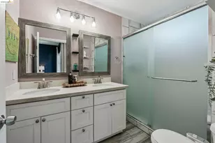 2010 Filbert, Oakland, CA 94607 - Photo 19