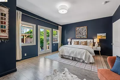 2010 Filbert, Oakland, CA 94607 - Photo 11