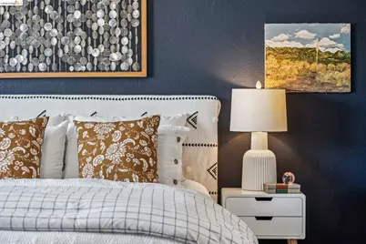 2010 Filbert, Oakland, CA 94607 - Photo 15