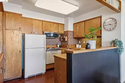 320 Lee St #603, Oakland, CA 94610 - Photo 17