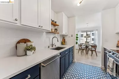 322 Hanover Ave #212, Oakland, CA 94606 - Photo 19