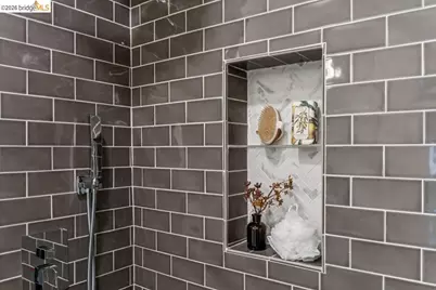 322 Hanover Ave #212, Oakland, CA 94606 - Photo 31