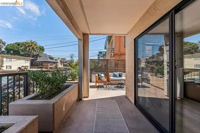 322 Hanover Ave #212, Oakland, CA 94606 - Photo 7