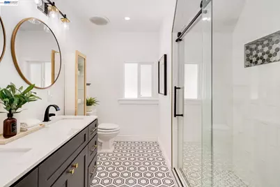 2417 Palmetto St, Oakland, CA 94602 - Photo 35