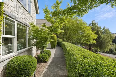 409 Oak Ln, Pleasanton, CA 94566 - Photo 47