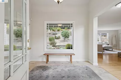 409 Oak Ln, Pleasanton, CA 94566 - Photo 5