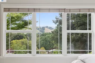 409 Oak Ln, Pleasanton, CA 94566 - Photo 23