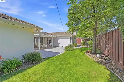 5238 Brophy Dr, Fremont, CA 94536 - Photo 45