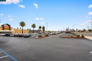 953 Arneis Ave, Manteca, CA 95337 - Photo 37