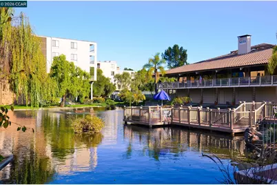 360 Civic Dr #204, Walnut Creek, CA 94596 - Photo 21