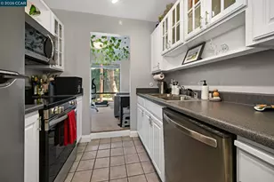 360 Civic Dr, Walnut Creek, CA 94596 - Photo 9