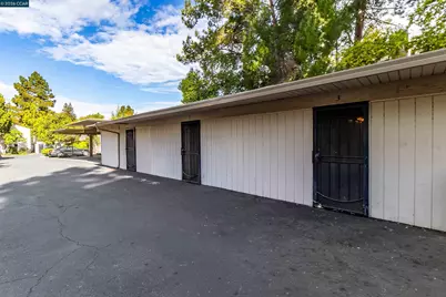 375 Camelback Rd #4, Pleasant Hill, CA 94523 - Photo 35