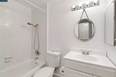 375 Camelback Rd #4, Pleasant Hill, CA 94523 - Photo 17