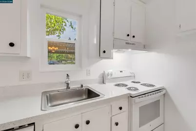 375 Camelback Rd #4, Pleasant Hill, CA 94523 - Photo 9