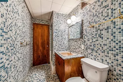 4010 Reinhardt Dr, Oakland, CA 94619 - Photo 27