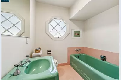 4010 Reinhardt Dr, Oakland, CA 94619 - Photo 19