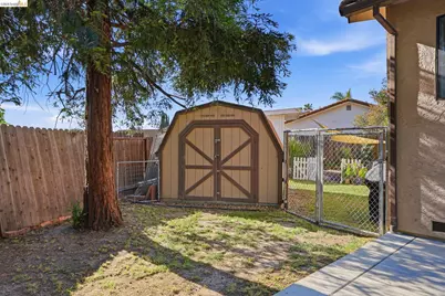 1805 Geyser Ct, Antioch, CA 94509 - Photo 51