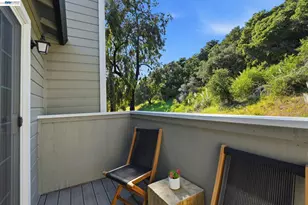 515 Canyon Oaks Dr, Oakland, CA 94605 - Photo 25