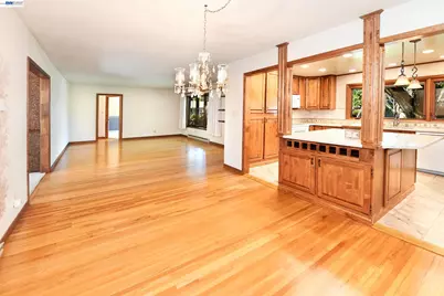 1002 El Curtola Blvd, Lafayette, CA 94595 - Photo 9