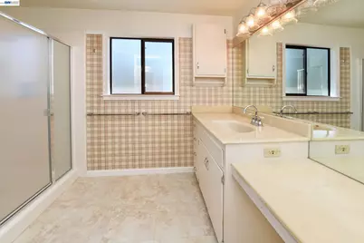 1002 El Curtola Blvd, Lafayette, CA 94595 - Photo 17