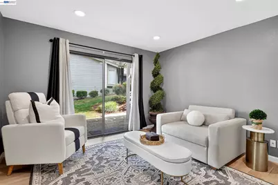 8461 Traminer Ct, San Jose, CA 95135 - Photo 17