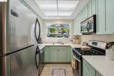 3011 Mayhew Ct #1, Walnut Creek, CA 94597 - Photo 13