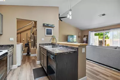 906 Villa Terrace, Brentwood, CA 94513 - Photo 13