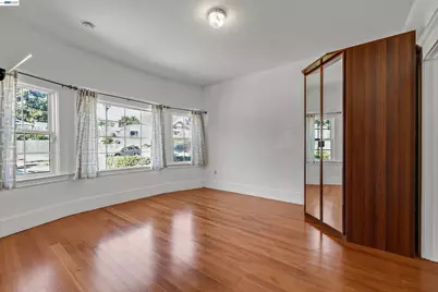 2522 19th Ave, Oakland, CA 94606 - Photo 11