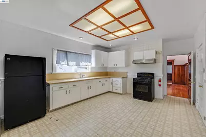 2522 19th Ave, Oakland, CA 94606 - Photo 9