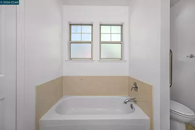 320 Warmcastle Court, Martinez, CA 94553 - Photo 19