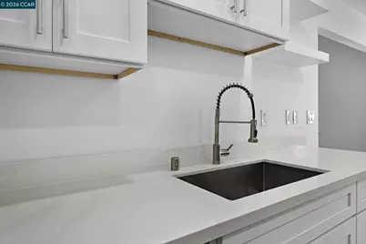 320 Warmcastle Court, Martinez, CA 94553 - Photo 9