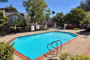 320 Warmcastle Ct, Martinez, CA 94553 - Photo 29