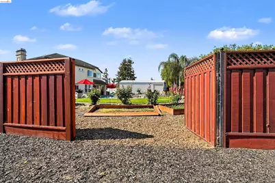2752 Placer Dr, Oakley, CA 94561 - Photo 37