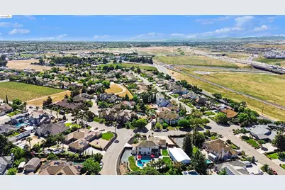 2752 Placer Dr, Oakley, CA 94561 - Photo 51