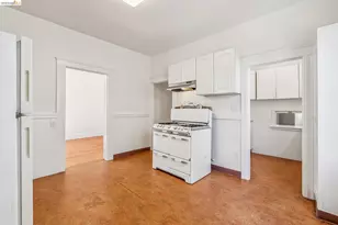 821 32nd, Oakland, CA 94608 - Photo 13