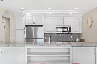 3325 Kimberly Way, San Mateo, CA 94403 - Photo 17