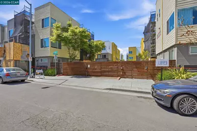 150 Uptown Cir, Oakland, CA 94607 - Photo 31