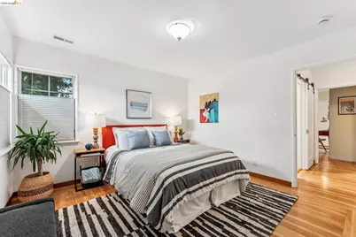 998 30th St, Richmond, CA 94804 - Photo 17