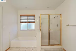 810 Vinewood Dr, Modesto, CA 95351 - Photo 9