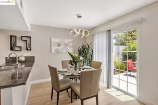 16 Town Square Pl, Oakland, CA 94603 - Photo 7