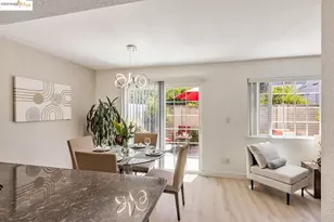 16 Town Square Pl, Oakland, CA 94603 - Photo 7