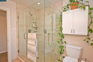 1013 Pleasant Valley Dr, Pleasant Hill, CA 94523 - Photo 29