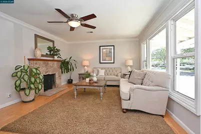 1013 Pleasant Valley Dr, Pleasant Hill, CA 94523 - Photo 5