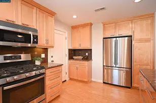 1013 Pleasant Valley Dr, Pleasant Hill, CA 94523 - Photo 15