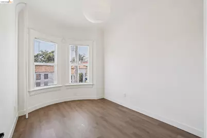 4722-4726 Shattuck Ave, Oakland, CA 94609 - Photo 9